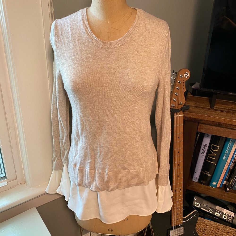 LOFT Beige Sweater White Blouse Underlay Small